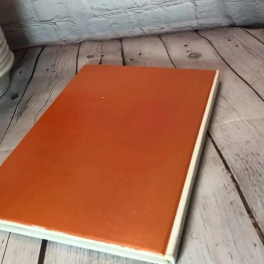 Vintage 1971 SOUTHERN LIVING HOMEMAKER'S CAKE cookbook cottagecore